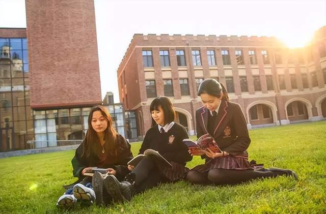 女明星云集的贵族学校图片