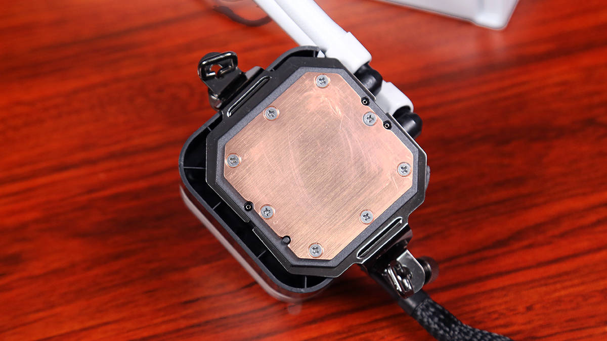 美商海盗船icueelitelcd升级套件简评创新设计更多玩法