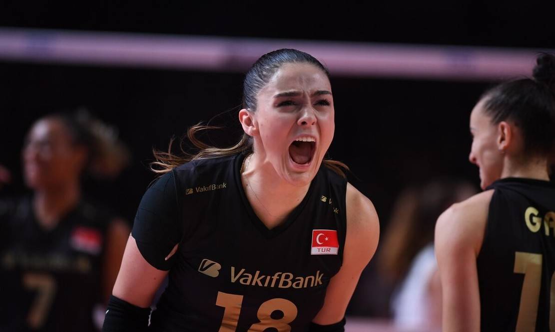 本赛季瓦基弗外援包括美国副攻奥格博古, 巴西主攻加比, 瑞典遇上哈克