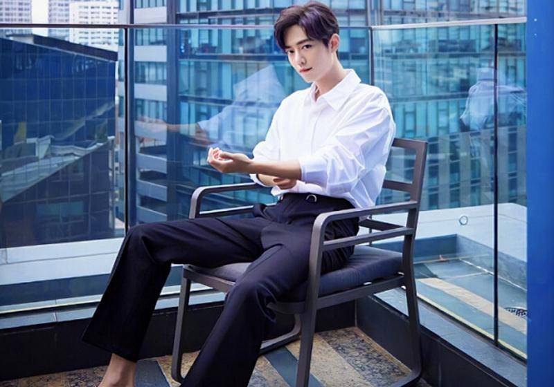 原创肖战儿时照片曝光小赞真是从小皮到大不愧是183的巨兔