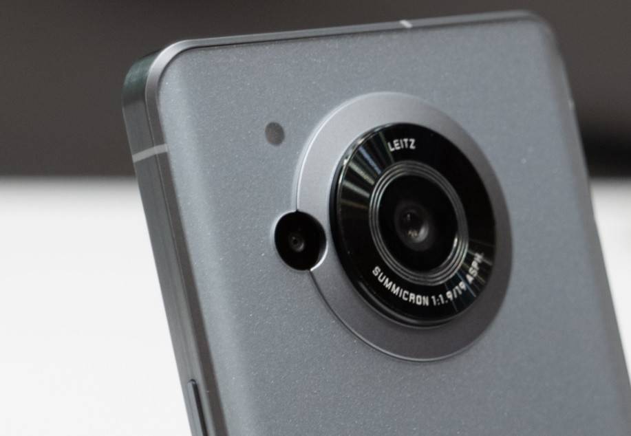 安卓影像机皇再添新成员,夏普发布旗舰aquos r7