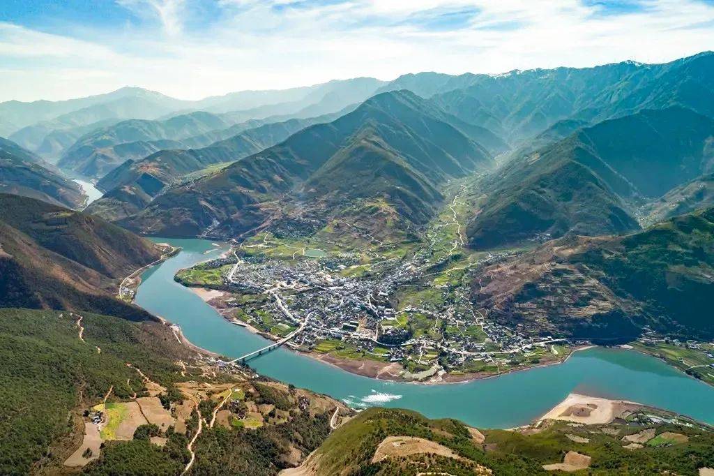 云龙县澜沧江大峡谷田园综合体项目招商总投资约2112亿