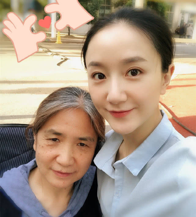 原创黄轩恋恋不忘的前任因一颗痣红了18年今把痣点掉后被人遗忘