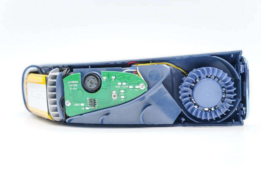 内置两个直径38mm超大涡轮风扇,吹风更强劲,图拉斯酷飞2挂脖空调拆解