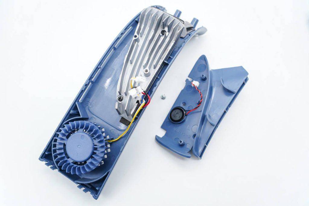 内置两个直径38mm超大涡轮风扇,吹风更强劲,图拉斯酷飞2挂脖空调拆解