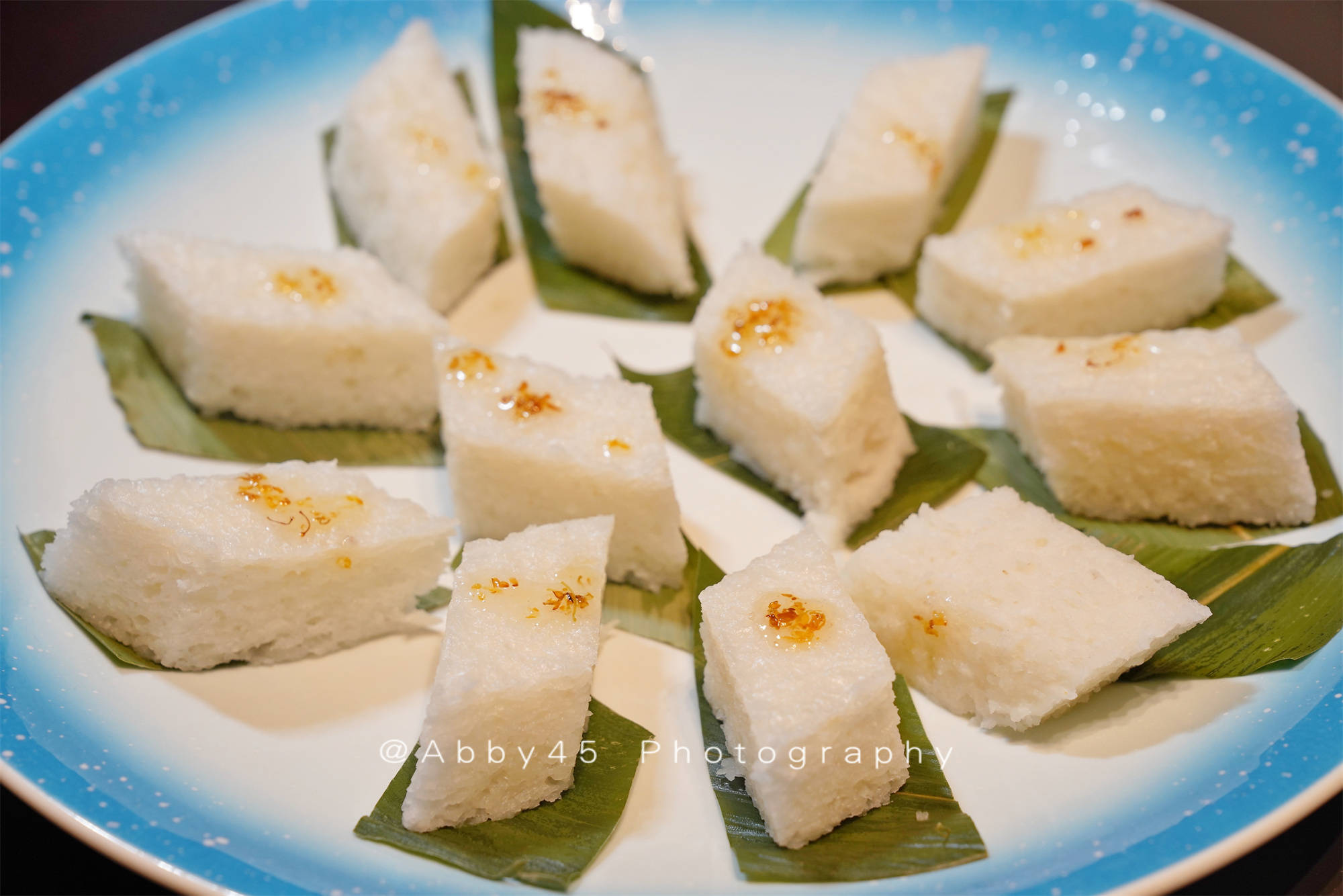 这个第一眼我认为是桂花米糕,没想到是桂花姜薯糕.