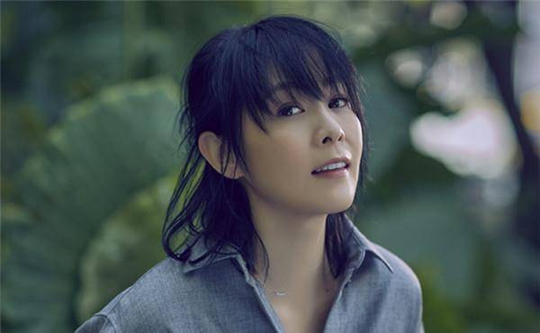 娱乐圈"家世显赫"的4位明星,韩雪上榜,最后一位才是深藏不露_刘若英