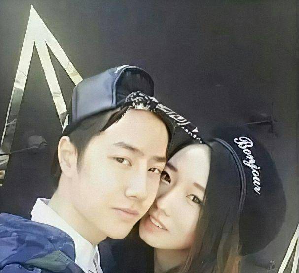 自己被青梅竹马的人对象伤太深,网友猜测可能是王一博,不过王一博的