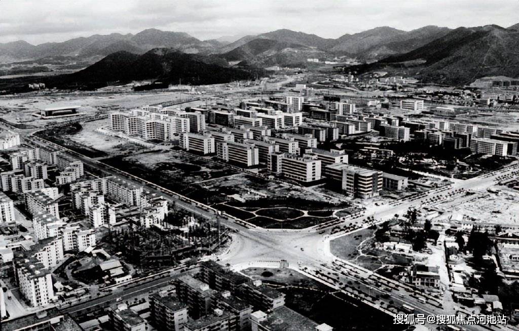 八卦岭工业区1982年,深圳的第一批工程兵来到了八卦岭,打造鹏基工业区