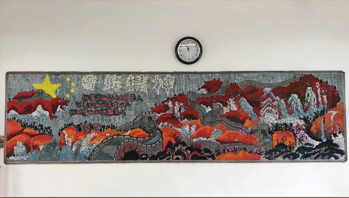 原创美术学院黑板报火了个个堪称艺术品网友专业选手就是不一样