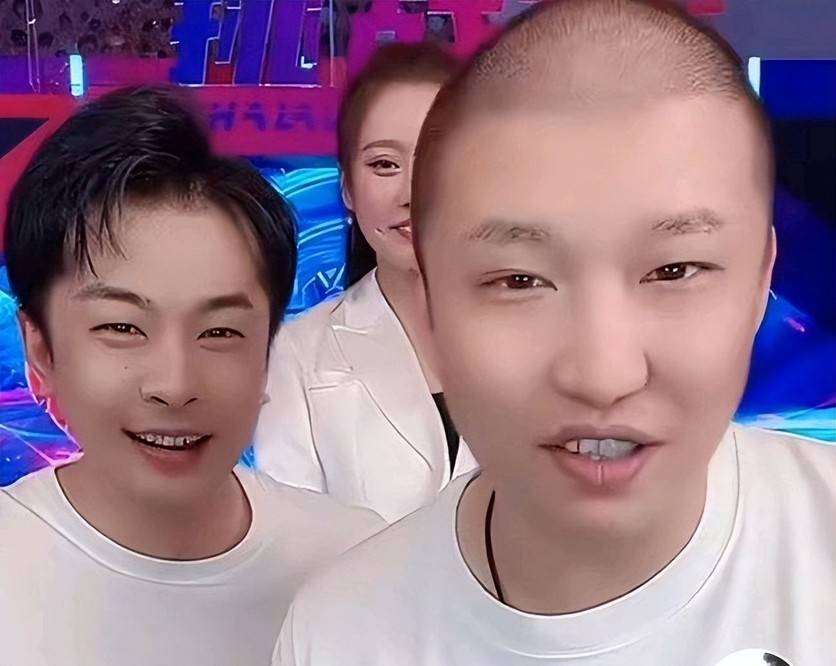 原创二驴破产后直播首秀辛巴狂刷百万因一句你长大了惹恼驴粉