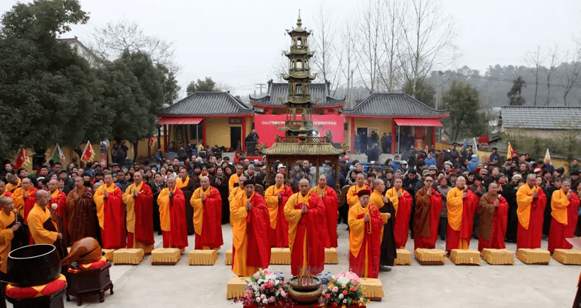 该决定得到了佛教协会和泾县宗教局的支持,与此同时,八方信善慷慨捐助