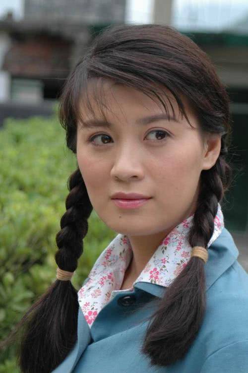 经历三段婚姻,现任丈夫为她离了婚,如今成这样_史兰芽_围城_演技