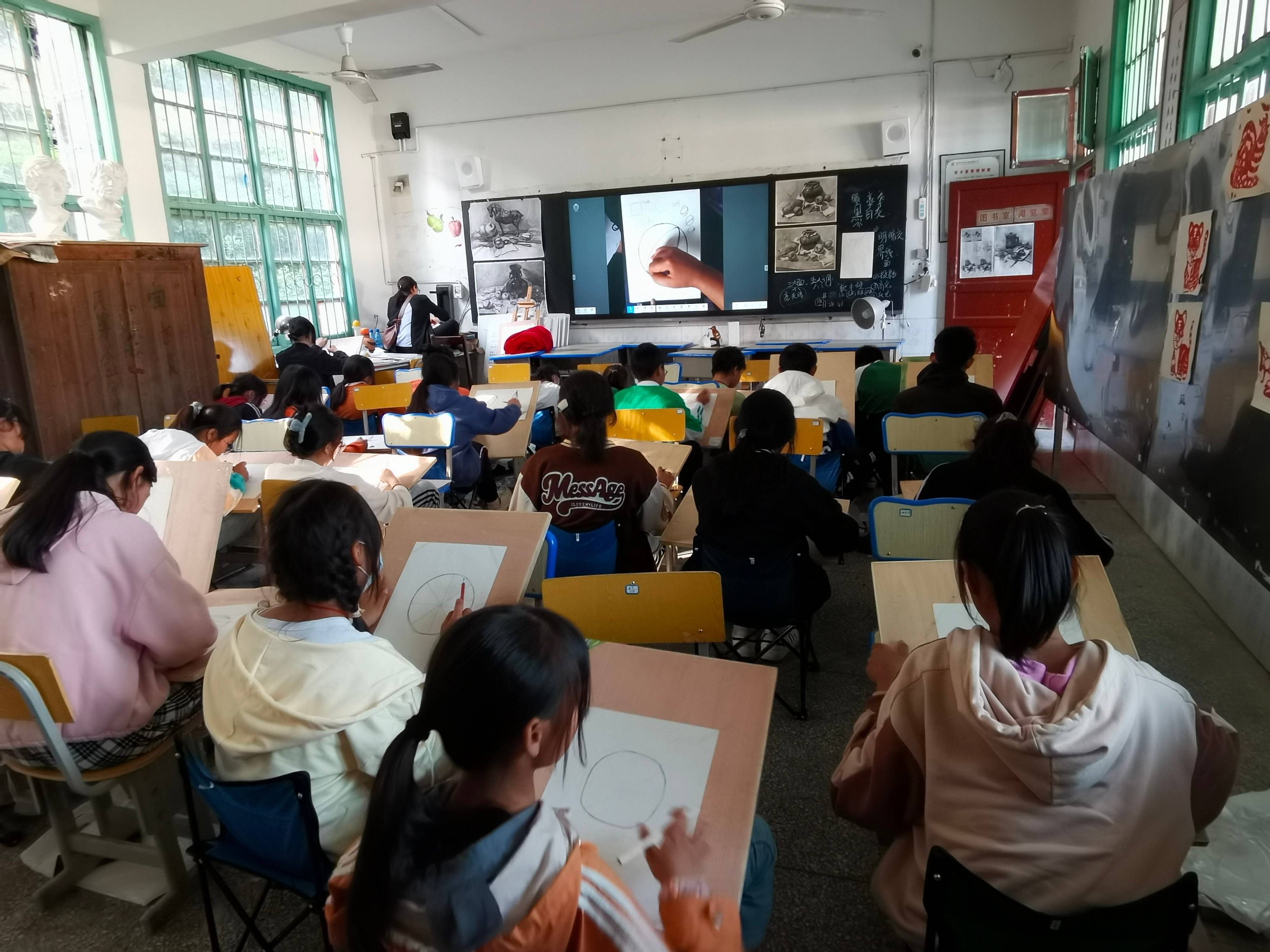 花垣县民乐中学做有温度的课后服务助力双减政策落地