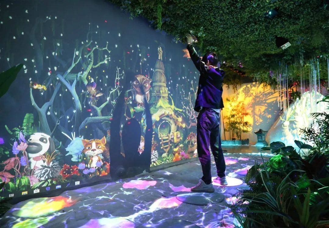 创意科技赋能场景新体验_互动_虚拟_投影