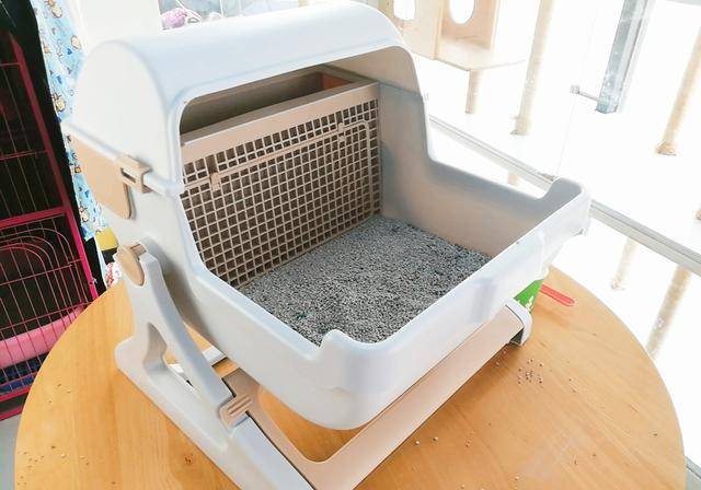 测评:半自动猫砂盆外观像婴儿车,底座很稳,但是真的好用吗?
