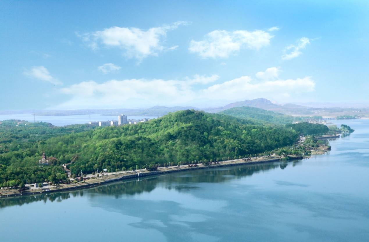 嘉鱼县加速林业生态建设