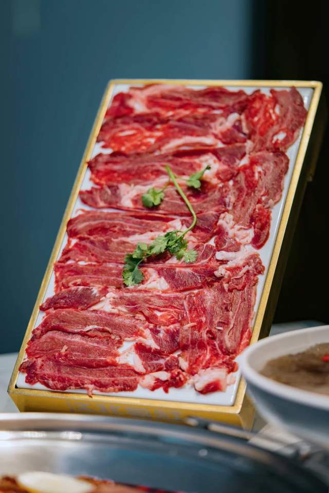 锅底_来自_牛肉丸子