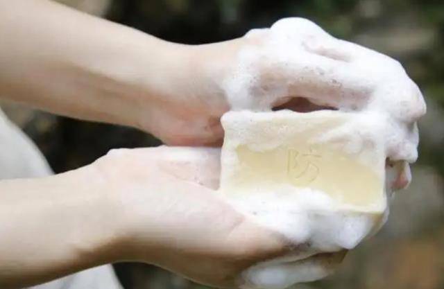 原创             经常用“硫磺皂”洗头，会发生什么变化？或能收获这5个好处