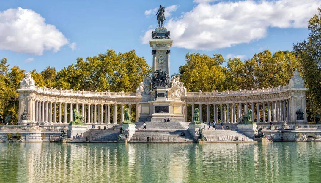 西班牙马德里,一座需要慢慢品味的城市_de_destino_prado