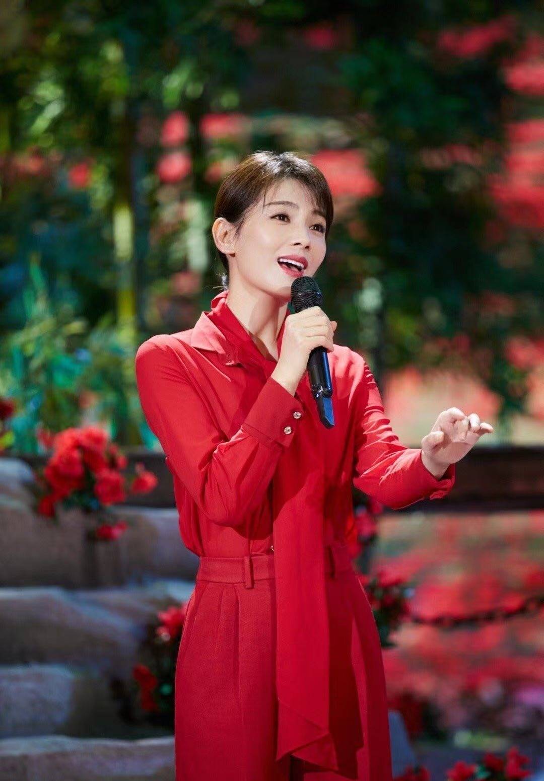 刘涛婚变风波更厉害了老公取关清空动态刘涛霸气逆袭变女王