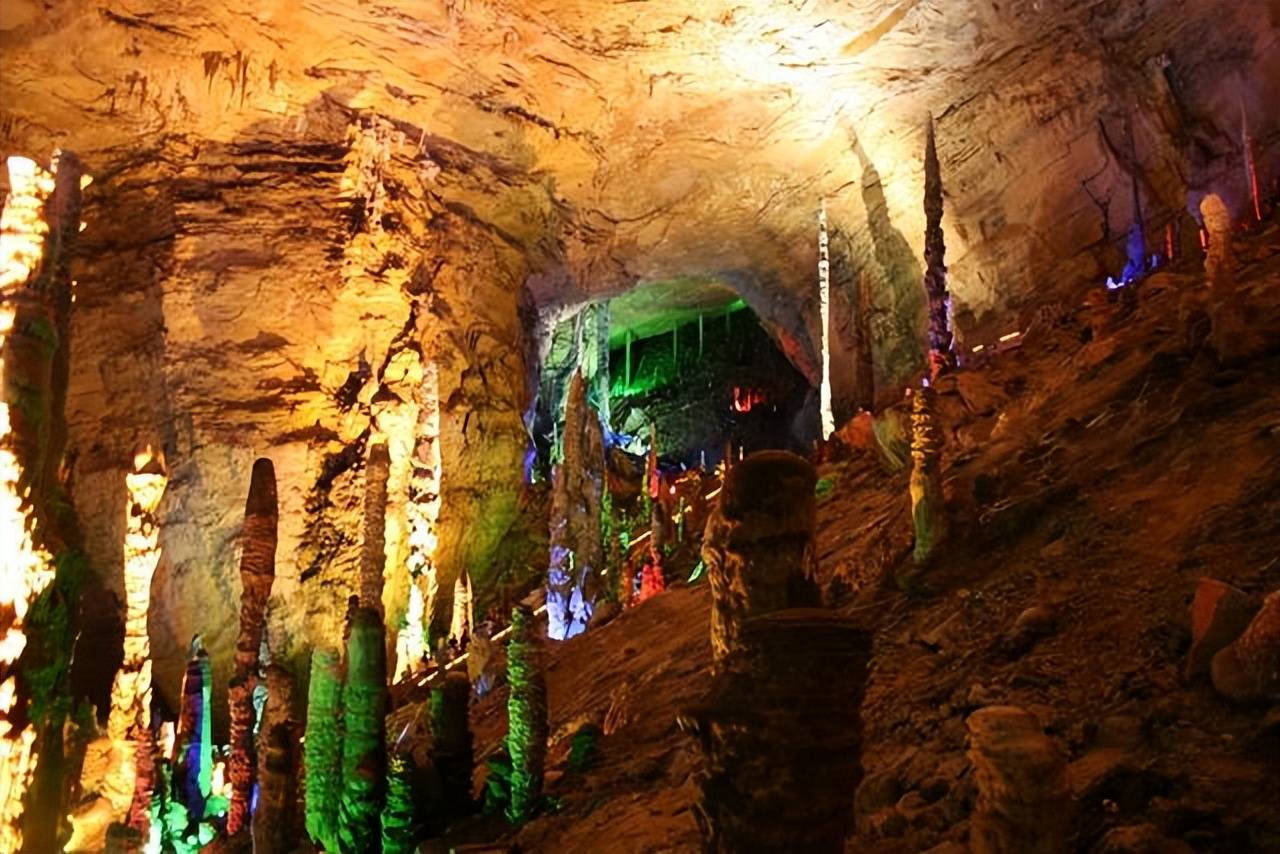 原创湖南一景区走红拥有庞大的立体洞穴空间有世界溶洞奇观的美誉