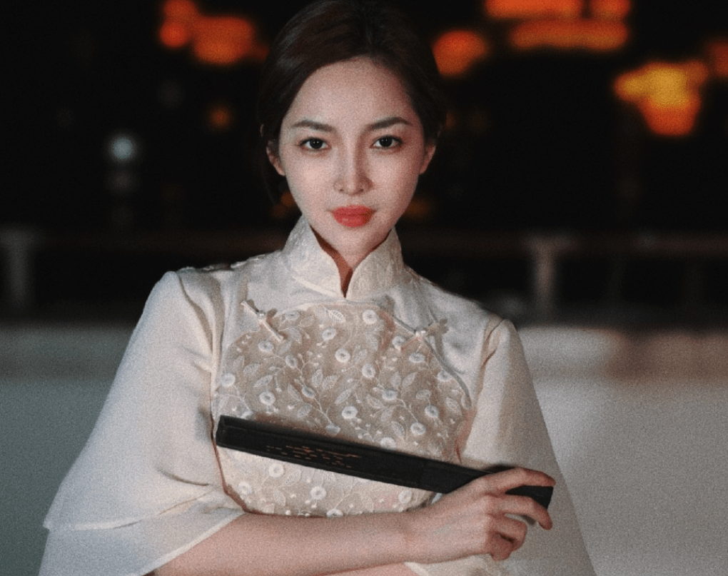 这是怎么了?台球女神裁判凌晨发文:成年人了总瞎立什么flag呢_钟瑶_微博_专业
