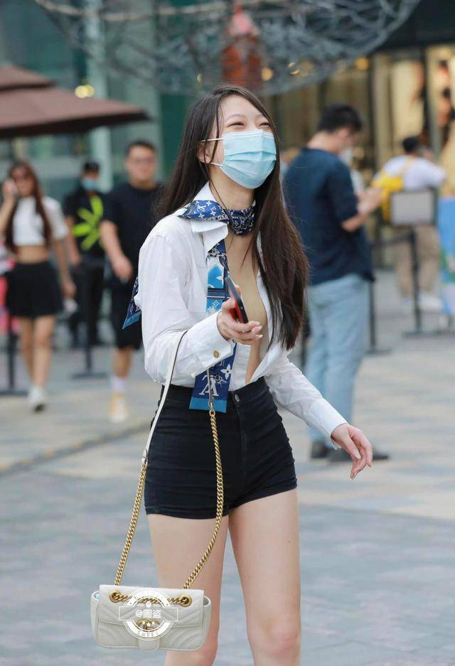 ձ߱߱߰ͼƬ߲ڵ?ҹ