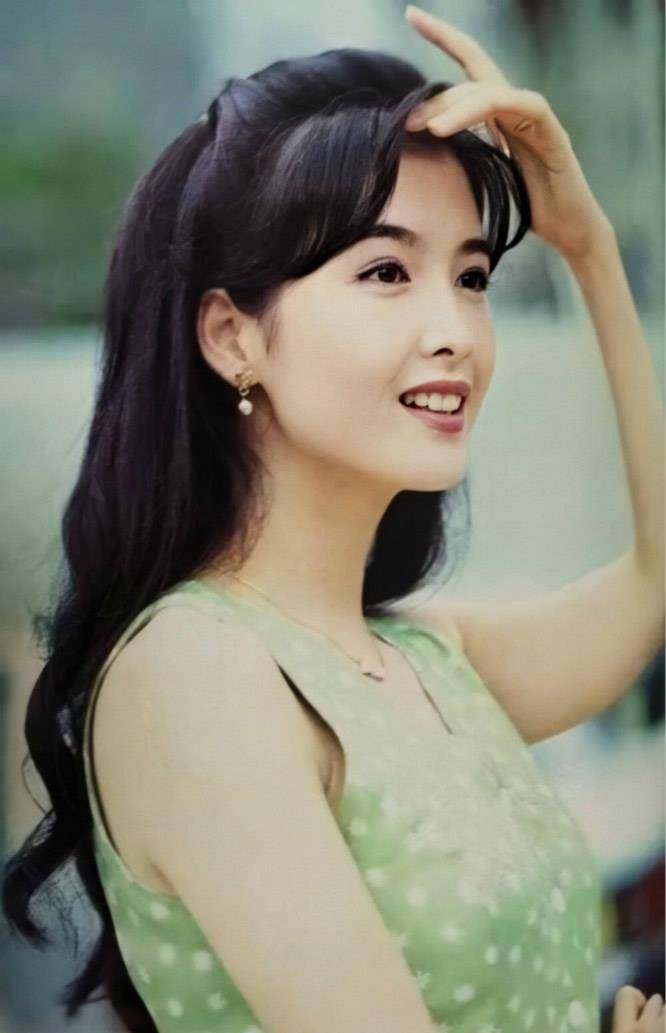 原创一组周慧敏的老照片曝光一定有你没见过的