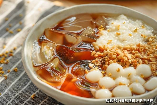 黑糖桂花圆子冰粉