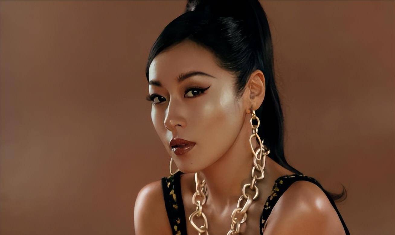 原创为了走红刻意凹人设10年后再看吉克隽逸处处是心机