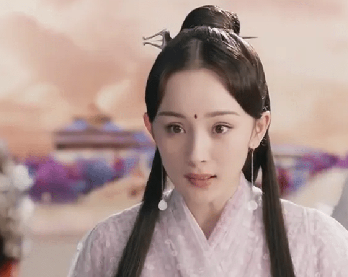 还是名不副实呢_容貌_素素_青丘狐