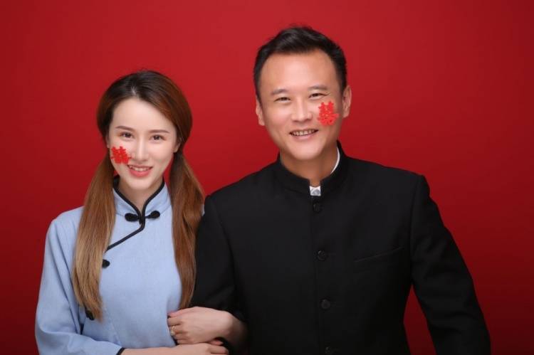 徐云龙二婚妻子晒租房生活网友表示不信徐太谁有钱还租房啊