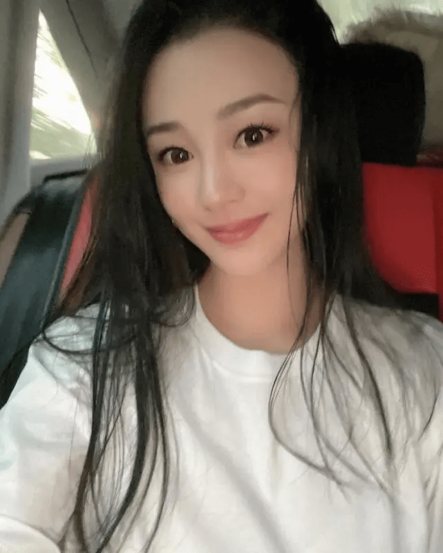 7年,曾牢中惹事被严管,今晒美照报平安却被批卖惨_陈昱霖_张芷溪_因为