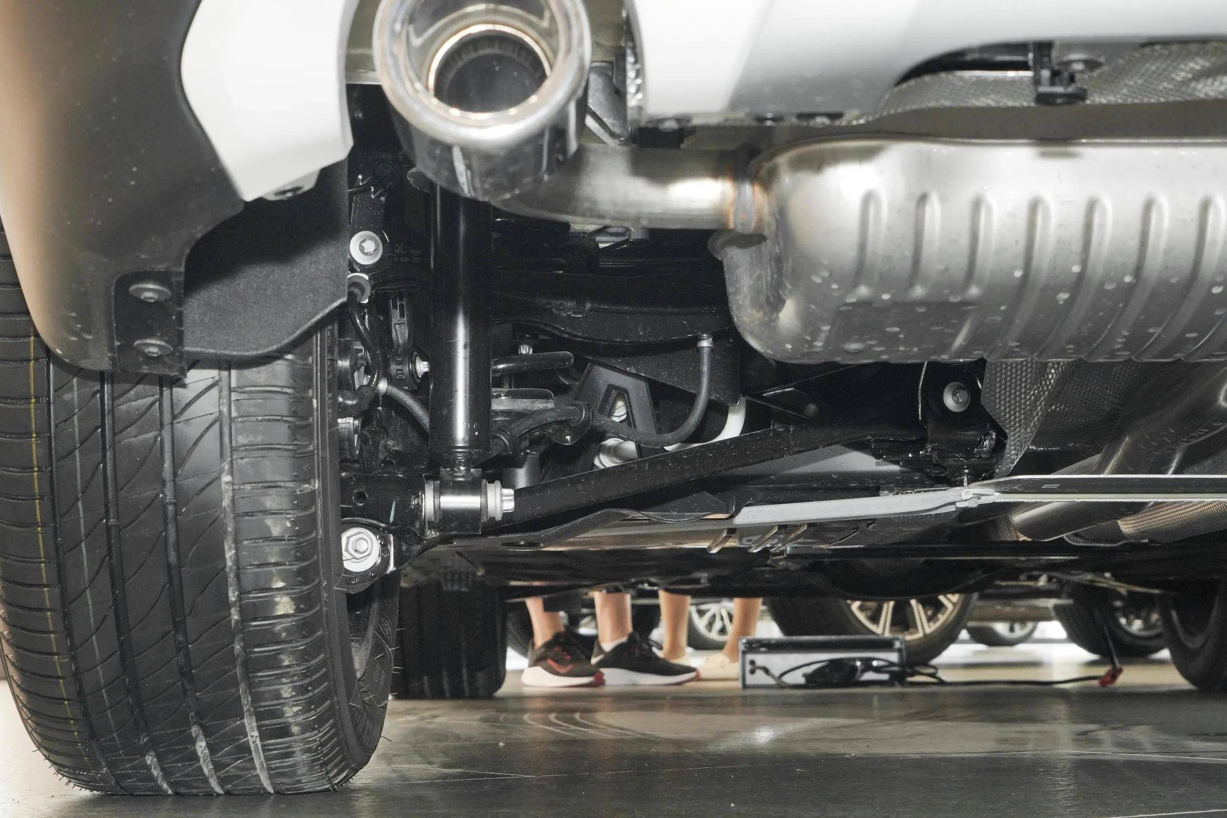 宝马x1以价换量,外观漂亮,空间宽敞,配1.5t和2.0t发动机