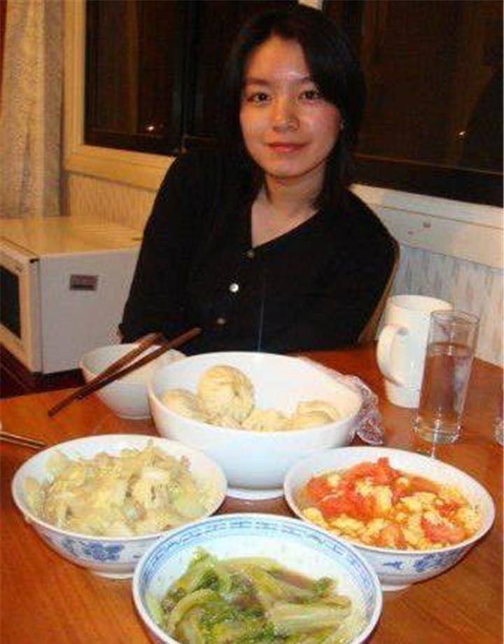 最美翻译官张京老公罕见亮相,身份不简单,难怪一直不愿公开_工作_英语