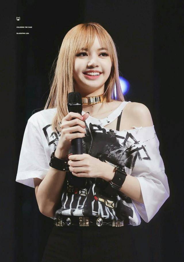 lisa曾为自己的歌唱能力逊色于其他成员而哭泣_teddy_信心_说唱