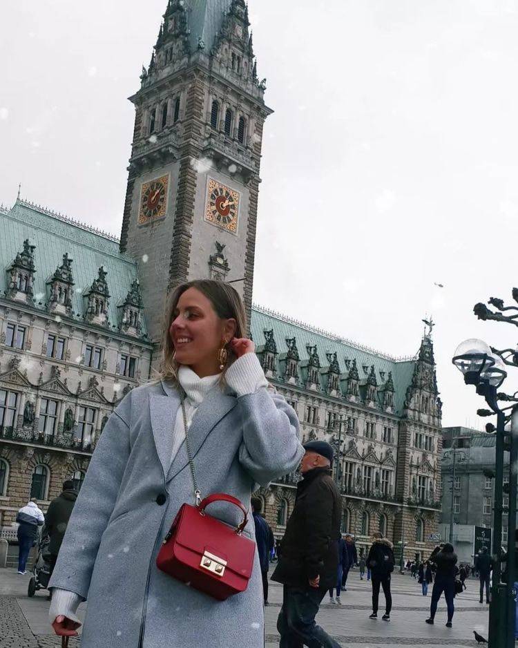 ����ְ��Ԥ������,��Щ���Լ۱Ȱ���ֵ��ӵ��,�����ݶ����ֲ���