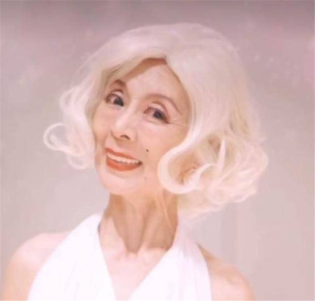 50岁仙女奶奶火了带孙女出门被误认是宝妈儿媳太尴尬