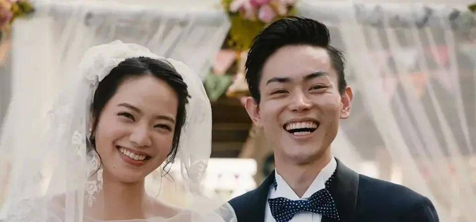 小松菜奈 菅田将晖秘密完婚 日本人间香奈儿 绯闻男友权志龙 粉紫色