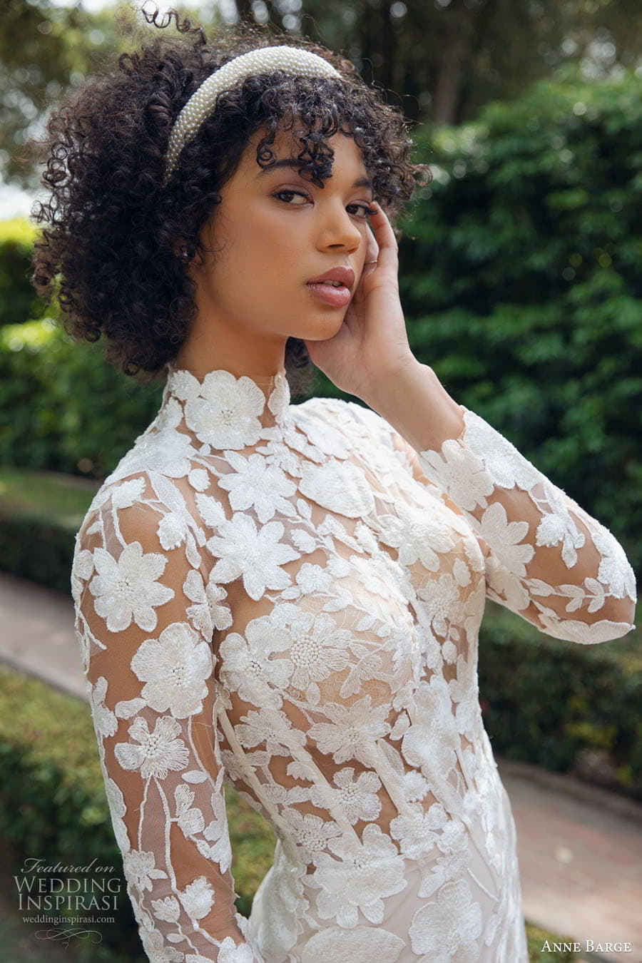 Anne Barge2023 春季婚纱系列清爽简约时尚礼服_搜狐网