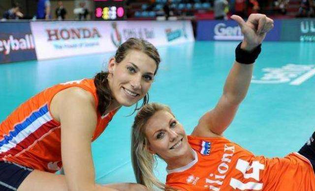 荷兰女排公布14人大名单强力接应普拉克领衔中国女排首胜可期