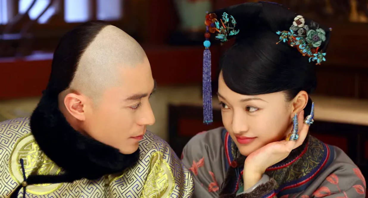 因《如懿传》容珮获关注,齐襄新剧合作张若昀,模样大变演技获赞_角色