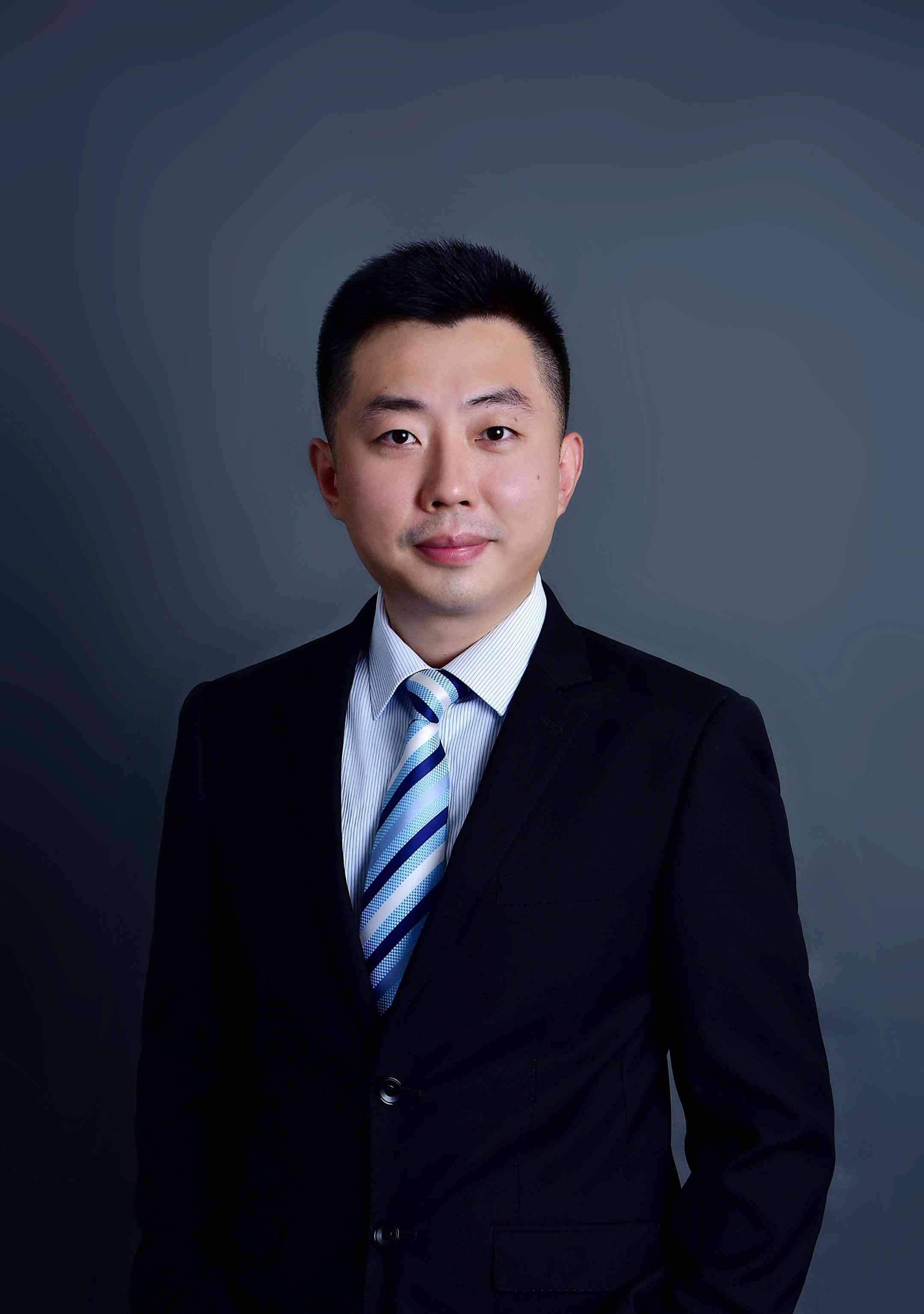 金融监管政策专家周毅钦从河南村镇银行事件看金融稳定法的实践