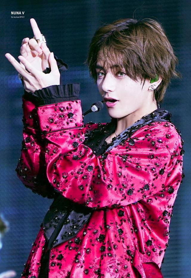 男人帅不帅看西装就知道了防弹少年团金泰亨朴智旻告诉你答案