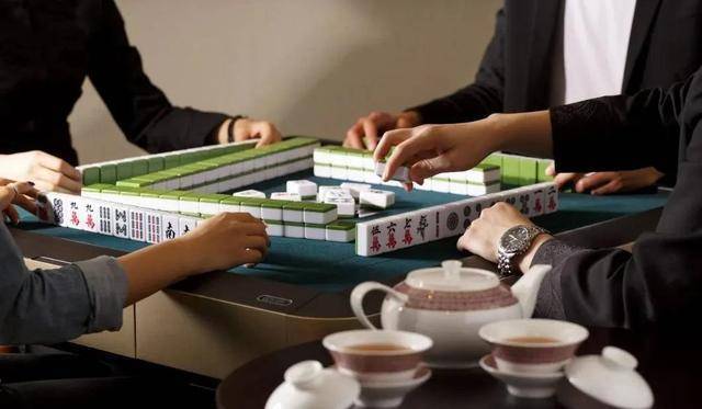 为什么劝老人不要打麻将?