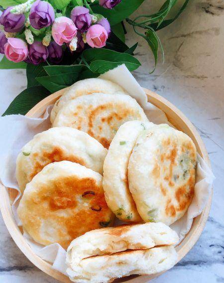 发面葱花饼(蓬松暄软)
