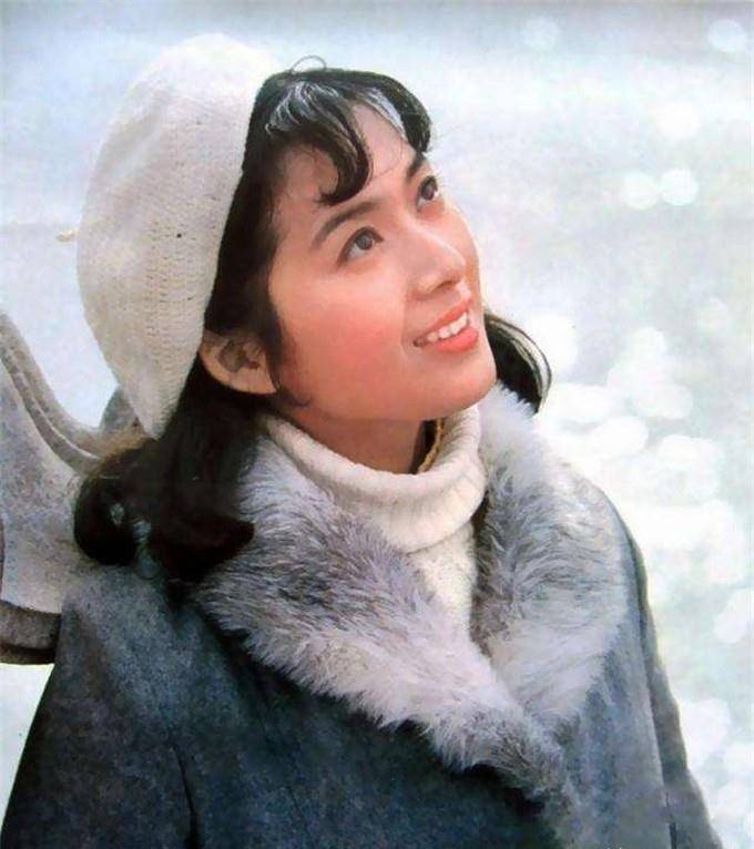 原创龚雪年轻有多美瓜子脸大眼睛樱桃唇纯天然的颜值太美了
