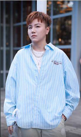 丰富,有美妆的,有时尚的,有妆容改造的,有测评推荐的,还有发型教学的