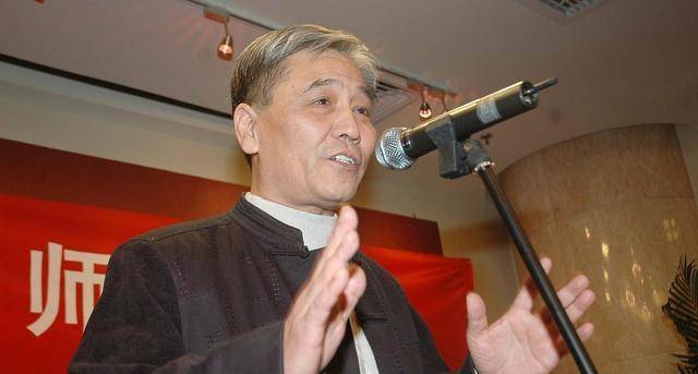 原创马志明说侯宝林和我父亲照相要站着只有一次例外原因和我有关